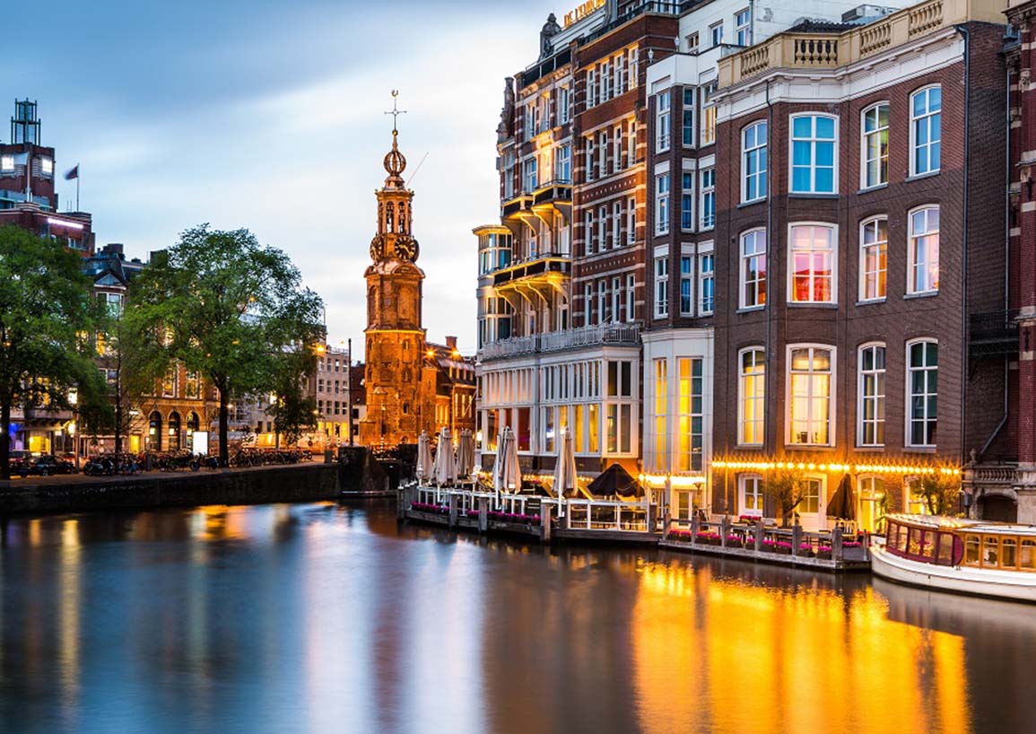 Guide Pratique pour un Voyage Réussi à Amsterdam : Les Essentiels à Emporter