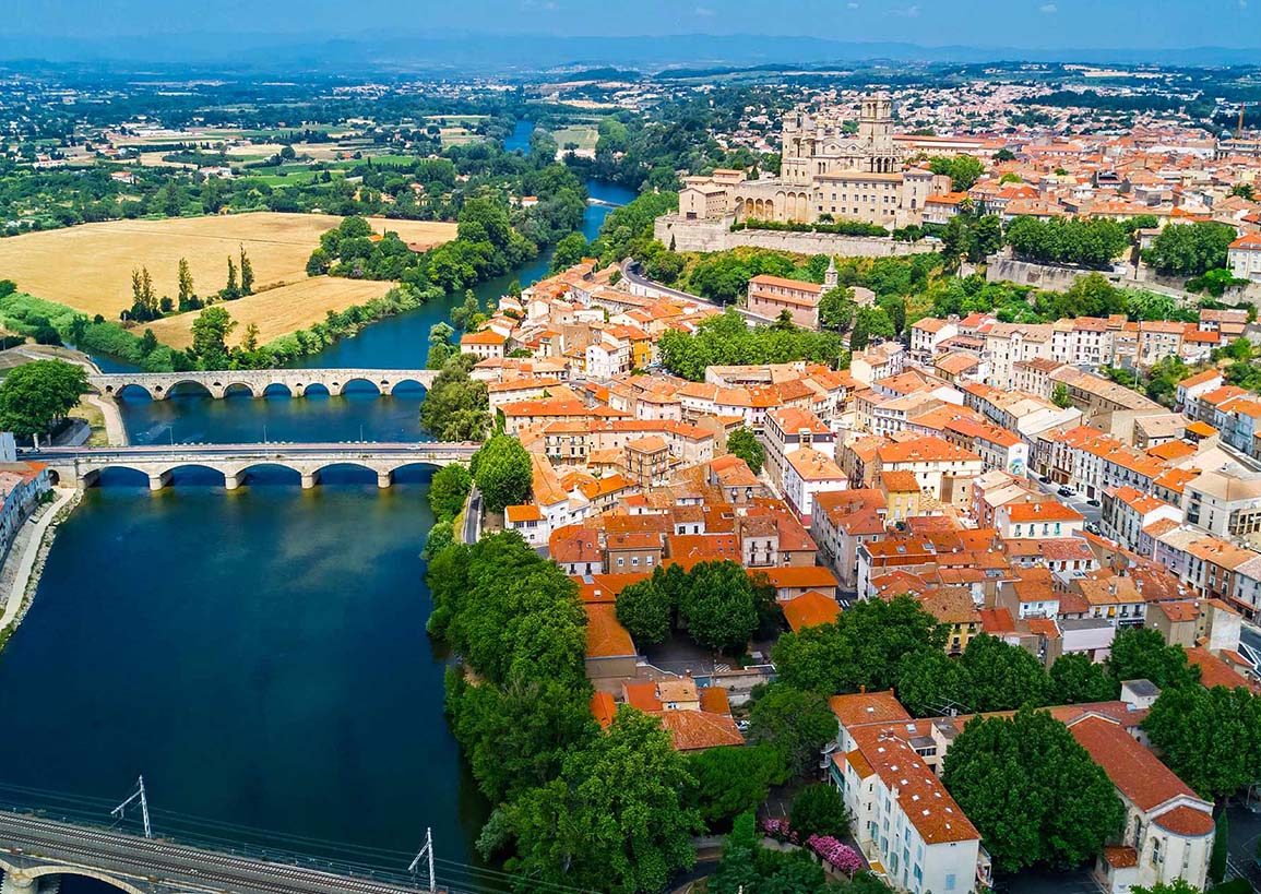 À la Recherche des Meilleures Offres de Vol pour Béziers